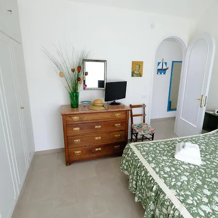 Apartamento Seaview Attic With Terrace By Portofinovacanze