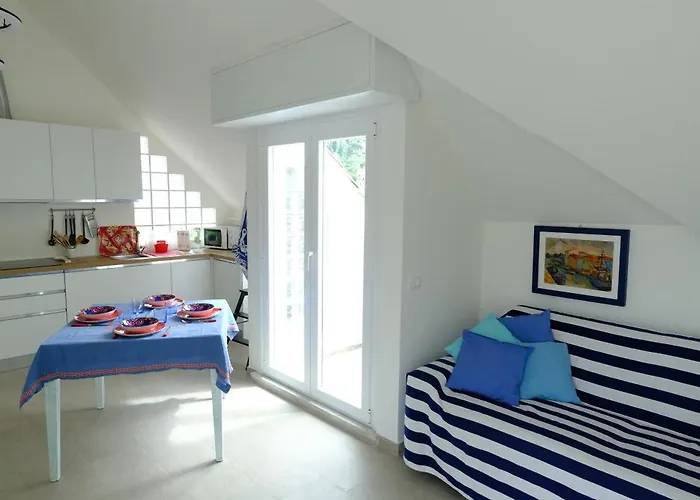 아파트 Seaview Attic With Terrace By Portofinovacanze