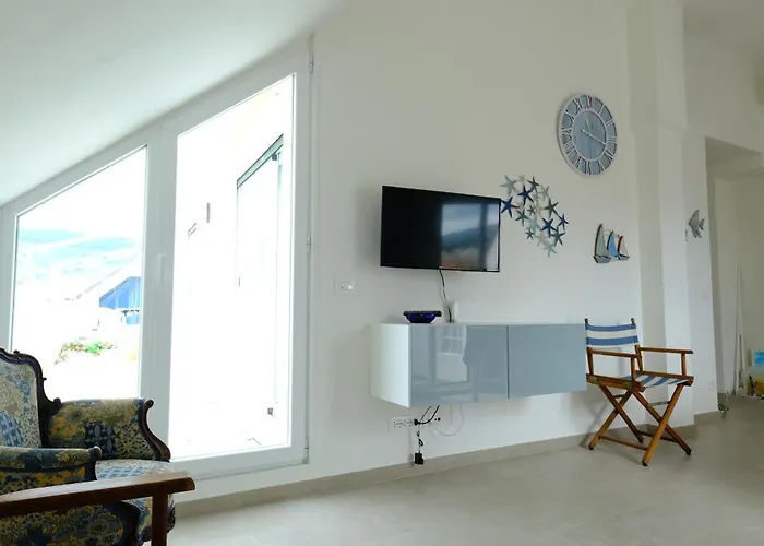 아파트 Seaview Attic With Terrace By Portofinovacanze