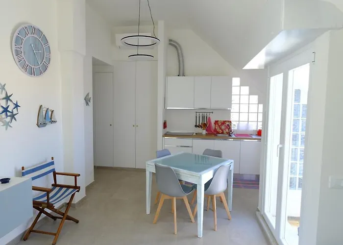 아파트 Seaview Attic With Terrace By Portofinovacanze